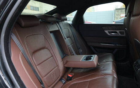 Jaguar XF II, 2017 год, 2 299 000 рублей, 14 фотография