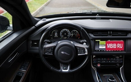 Jaguar XF II, 2017 год, 2 299 000 рублей, 9 фотография