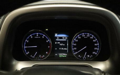 Toyota RAV4, 2017 год, 2 677 000 рублей, 13 фотография