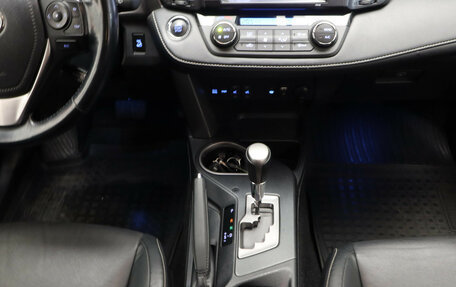 Toyota RAV4, 2017 год, 2 677 000 рублей, 19 фотография