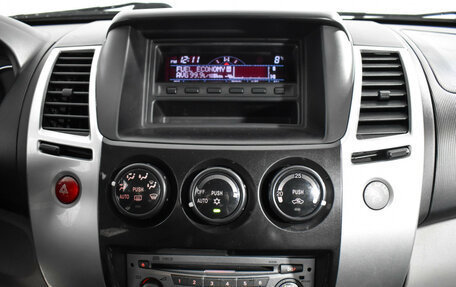 Mitsubishi Pajero Sport II рестайлинг, 2011 год, 1 675 000 рублей, 15 фотография