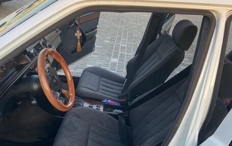 Mercedes-Benz E-Класс, 1994 год, 545 000 рублей, 11 фотография