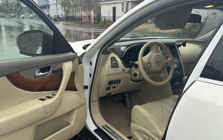 Infiniti QX70, 2015 год, 2 270 000 рублей, 6 фотография