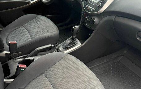 Hyundai Solaris II рестайлинг, 2014 год, 850 000 рублей, 12 фотография