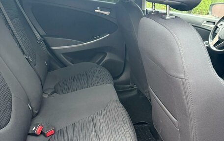 Hyundai Solaris II рестайлинг, 2014 год, 850 000 рублей, 18 фотография