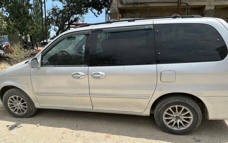 KIA Carnival III, 2005 год, 500 000 рублей, 3 фотография