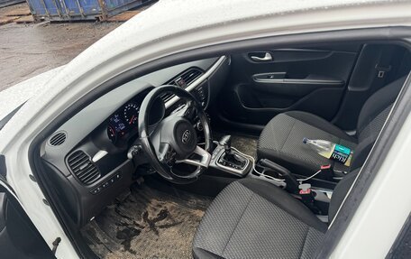 KIA Rio IV, 2017 год, 970 000 рублей, 9 фотография