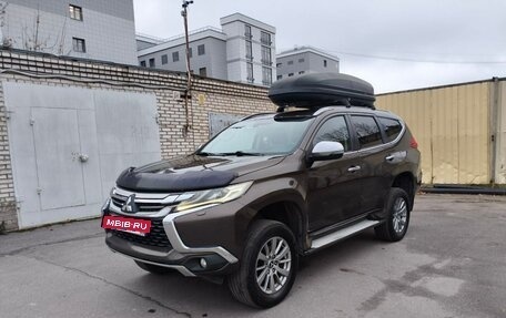 Mitsubishi Pajero Sport III рестайлинг, 2016 год, 2 200 000 рублей, 2 фотография