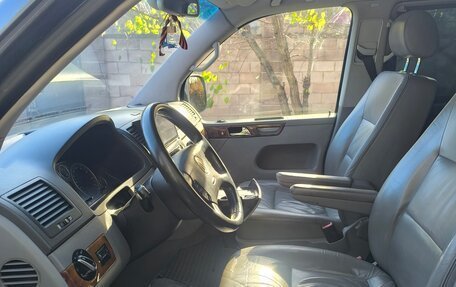 Volkswagen Multivan T5, 2004 год, 1 560 000 рублей, 7 фотография