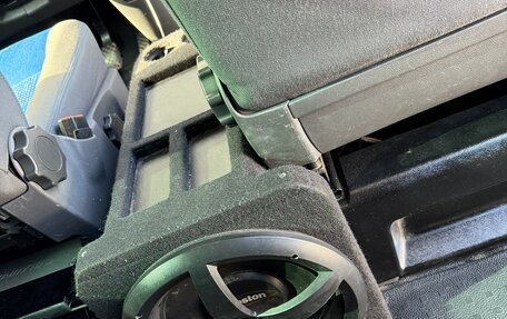 Volkswagen Caravelle T5, 2005 год, 1 299 999 рублей, 16 фотография