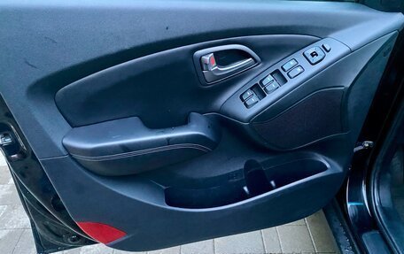 Hyundai ix35 I рестайлинг, 2014 год, 1 500 000 рублей, 20 фотография