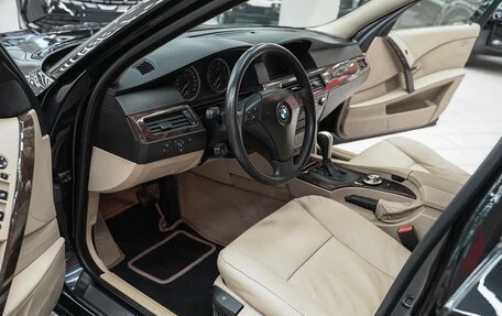 BMW 5 серия, 2005 год, 897 000 рублей, 11 фотография