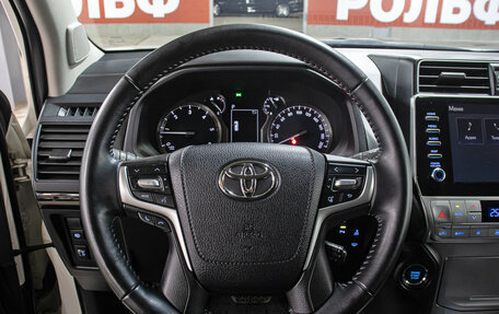 Toyota Land Cruiser Prado 150 рестайлинг 2, 2022 год, 5 398 000 рублей, 17 фотография