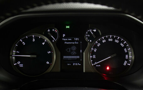 Toyota Land Cruiser Prado 150 рестайлинг 2, 2022 год, 5 398 000 рублей, 13 фотография