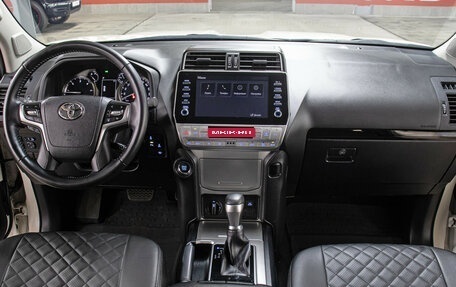 Toyota Land Cruiser Prado 150 рестайлинг 2, 2022 год, 5 398 000 рублей, 14 фотография