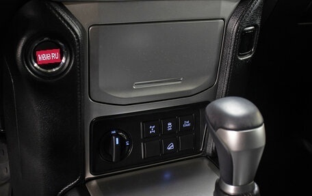 Toyota Land Cruiser Prado 150 рестайлинг 2, 2022 год, 5 398 000 рублей, 18 фотография