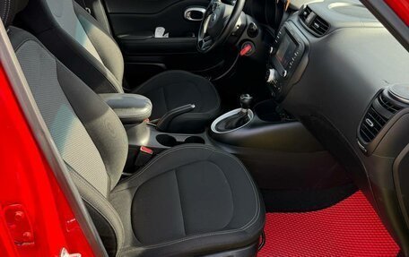 KIA Soul II рестайлинг, 2018 год, 1 750 000 рублей, 3 фотография