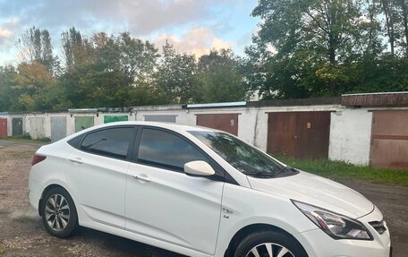 Hyundai Solaris II рестайлинг, 2016 год, 1 200 000 рублей, 2 фотография