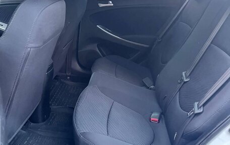 Hyundai Solaris II рестайлинг, 2016 год, 1 200 000 рублей, 10 фотография