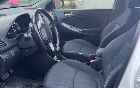 Hyundai Solaris II рестайлинг, 2016 год, 1 200 000 рублей, 8 фотография