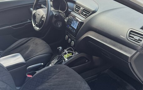 KIA Rio III рестайлинг, 2015 год, 957 000 рублей, 10 фотография