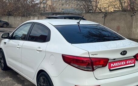 KIA Rio III рестайлинг, 2015 год, 957 000 рублей, 6 фотография