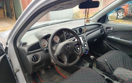 Mitsubishi Outlander III рестайлинг 3, 2003 год, 510 000 рублей, 13 фотография