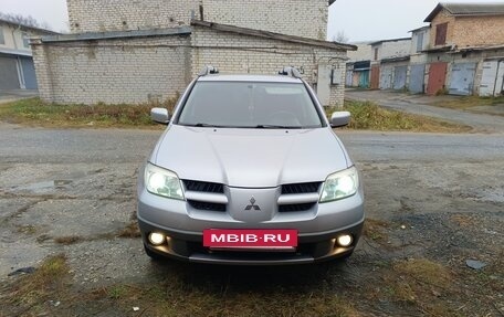 Mitsubishi Outlander III рестайлинг 3, 2003 год, 510 000 рублей, 5 фотография