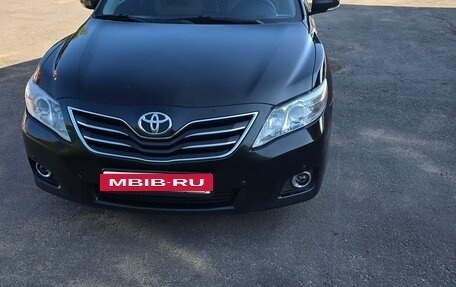 Toyota Camry, 2011 год, 1 150 000 рублей, 2 фотография