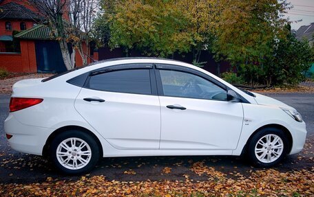 Hyundai Solaris II рестайлинг, 2013 год, 774 000 рублей, 5 фотография