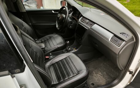 Skoda Rapid I, 2018 год, 880 000 рублей, 20 фотография