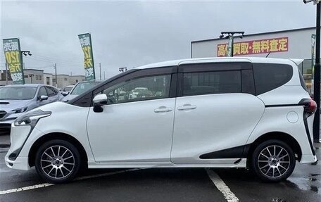 Toyota Sienta II, 2022 год, 1 312 111 рублей, 6 фотография