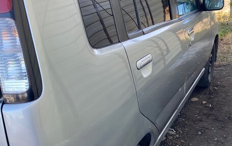 Nissan Cube II, 1998 год, 190 000 рублей, 2 фотография