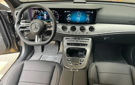 Mercedes-Benz E-Класс, 2021 год, 3 445 000 рублей, 8 фотография