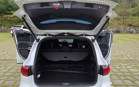 Mercedes-Benz GLB AMG, 2022 год, 3 650 000 рублей, 15 фотография