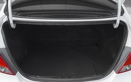 Hyundai Solaris II рестайлинг, 2015 год, 825 000 рублей, 16 фотография