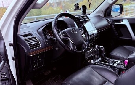 Toyota Land Cruiser Prado 150 рестайлинг 2, 2020 год, 5 100 000 рублей, 7 фотография