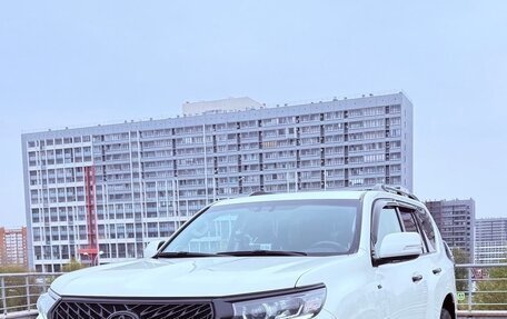 Toyota Land Cruiser Prado 150 рестайлинг 2, 2020 год, 5 100 000 рублей, 2 фотография