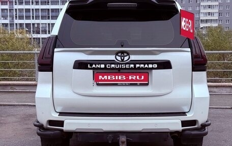 Toyota Land Cruiser Prado 150 рестайлинг 2, 2020 год, 5 100 000 рублей, 6 фотография