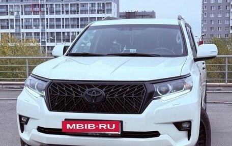 Toyota Land Cruiser Prado 150 рестайлинг 2, 2020 год, 5 100 000 рублей, 10 фотография