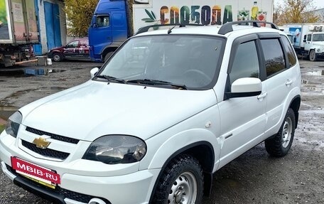 Chevrolet Niva I рестайлинг, 2018 год, 950 000 рублей, 2 фотография