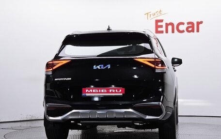 KIA Sportage IV рестайлинг, 2021 год, 2 300 000 рублей, 5 фотография