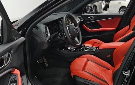 BMW 1 серия, 2024 год, 3 920 000 рублей, 5 фотография