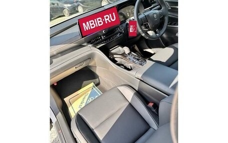 Toyota Crown, 2024 год, 4 450 000 рублей, 11 фотография