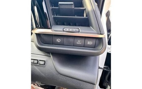 Toyota Crown, 2024 год, 4 450 000 рублей, 26 фотография