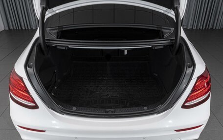 Mercedes-Benz E-Класс, 2017 год, 3 627 000 рублей, 25 фотография