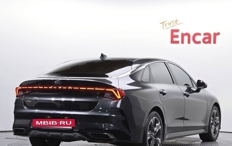 KIA K5, 2021 год, 2 000 000 рублей, 2 фотография