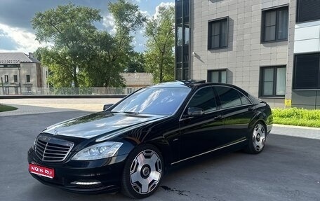 Mercedes-Benz S-Класс, 2012 год, 2 100 000 рублей, 1 фотография