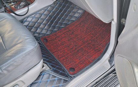 Toyota Land Cruiser 100 рестайлинг 2, 2001 год, 2 000 000 рублей, 7 фотография