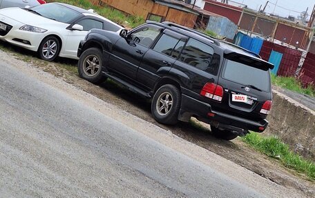 Toyota Land Cruiser 100 рестайлинг 2, 2001 год, 2 000 000 рублей, 8 фотография